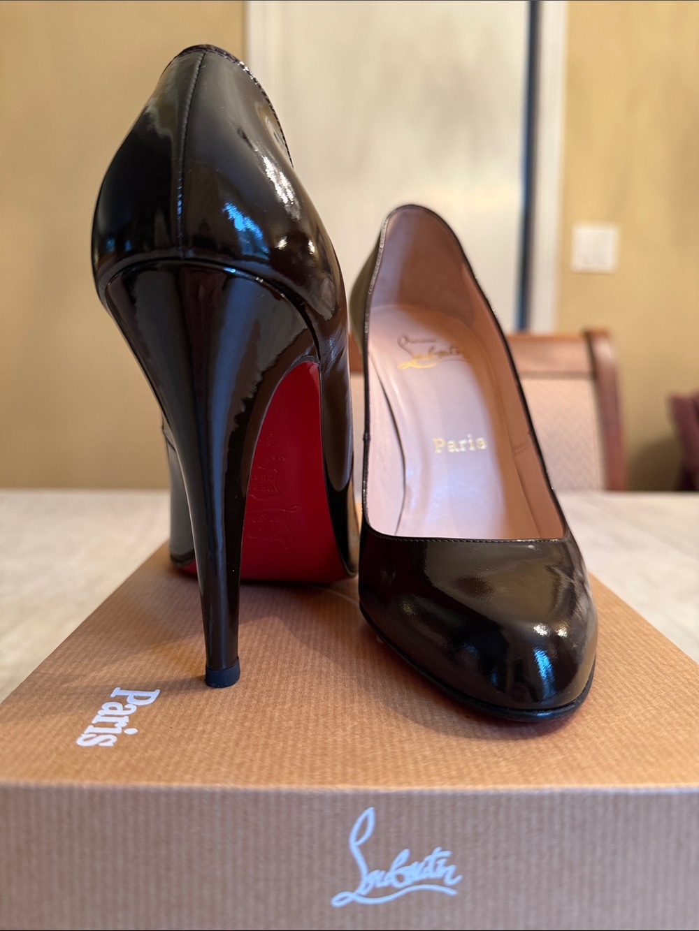 Christian Louboutin Chocolate Brown Patent Pointed Toe Pumps - Classic Stiletto - Picture 3 of 6